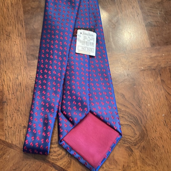 NWT Neumann Marcus 100% silk vintage tie in blue and red - Picture 6 of 10